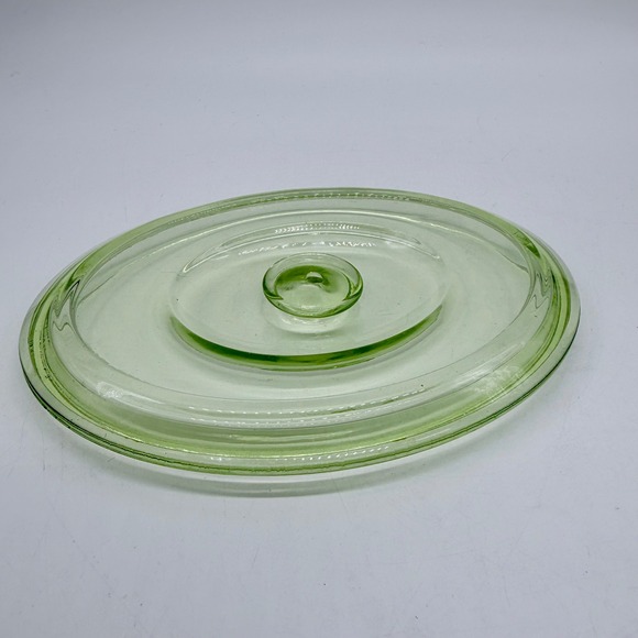 Vintage Green Glass Ramekin Dish with Lid Uranium Glass Vaseline Glass Glow - Picture 8 of 12